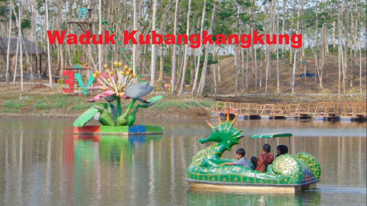 Kemiren Beach: The Secret Sunset Spot That Has People Queuing for 4 Hours at Year's Start!